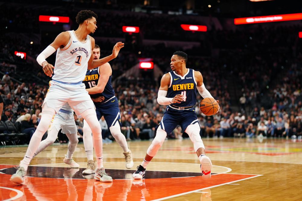 季的表现并 季的表现并